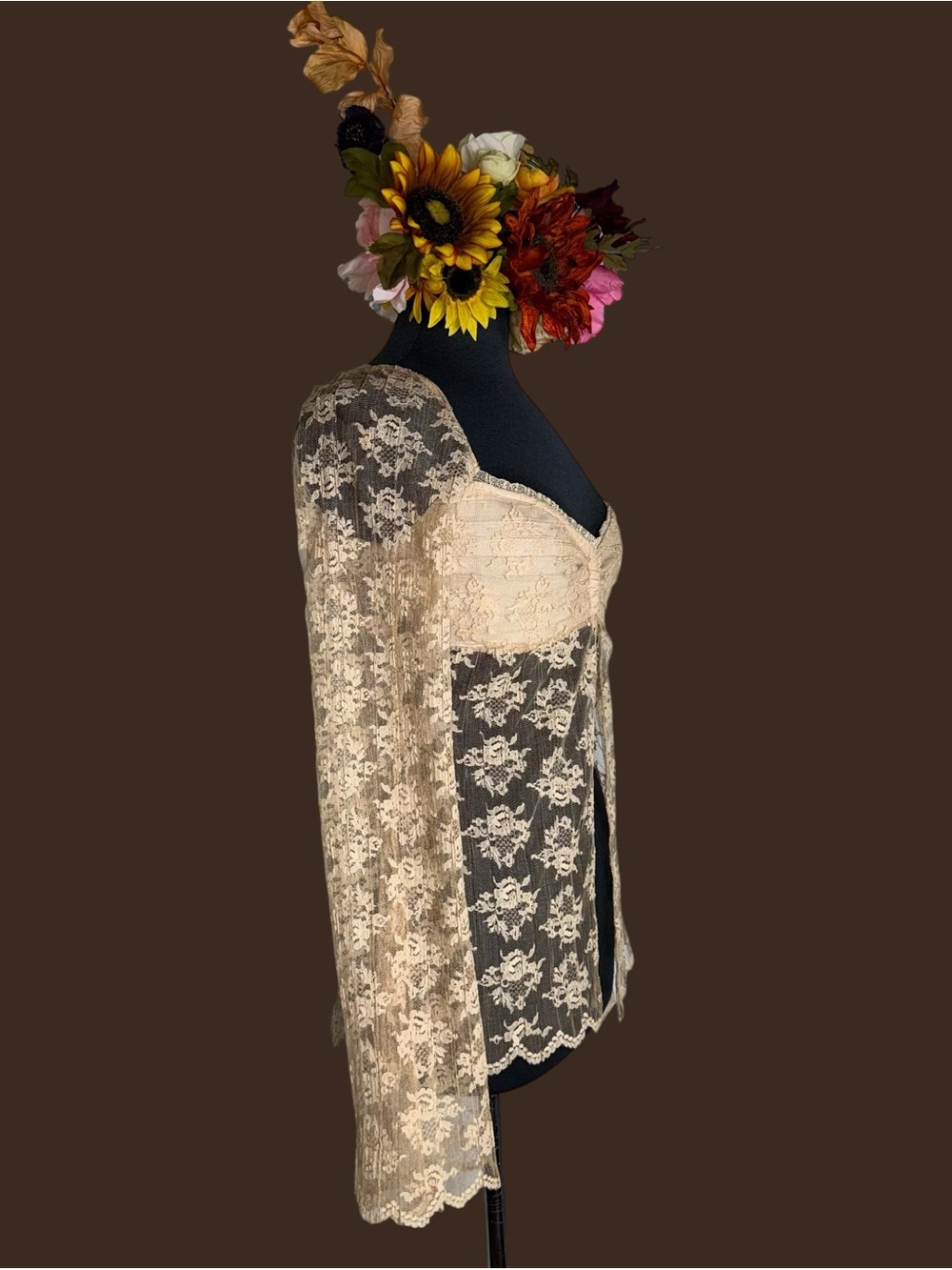 Arden B sheer floral lace flyaway top - Picture 10 of 16